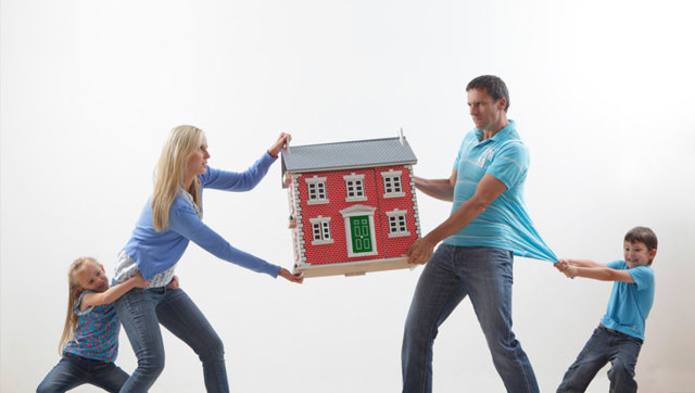Как делить квартиру при разводе если она в ипотеке?